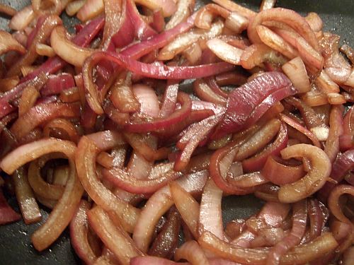 caramelised-onions caramelised-onions
