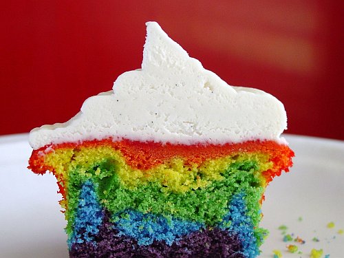 rainbow-cupcake