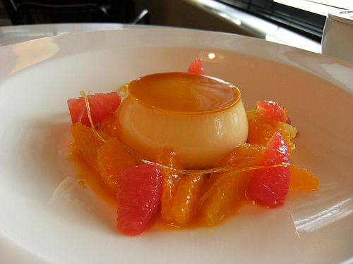 creme caramel dessert