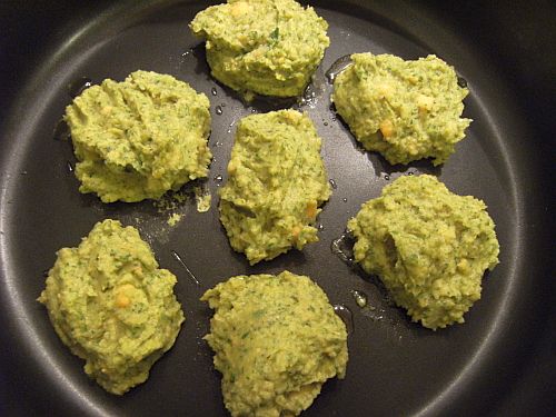falafel in pan