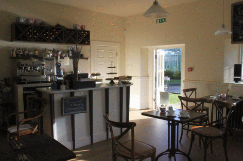 cafe at lyons